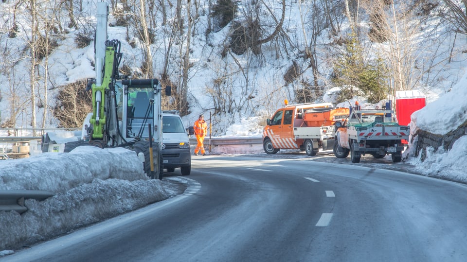 maschinas da construcziun, autos dal mantegniment da vias