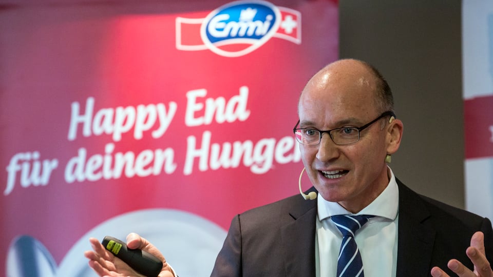 Il CEO dad Emmi, Urs Riedener, infurmescha las medias davart il quint 2015.