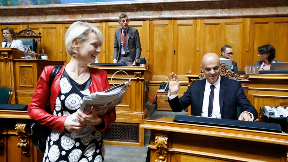 Cusseglier federal Alain Berset e cussegliera naziunala Isabelle Moret