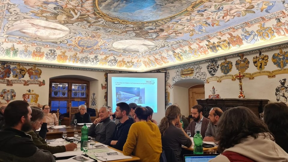 Il Cussegl communal debatescha en la Cuort Ligia Grischa.