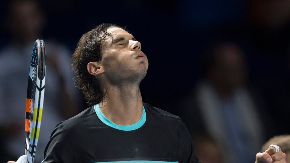 Rafael Nadal levgià suenter sia victoria.