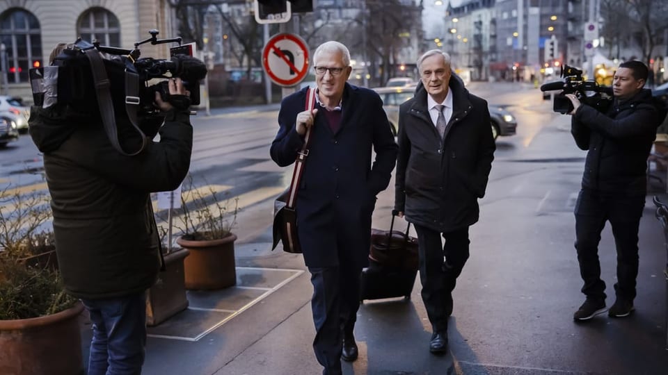 Pierin Vincenz e ses advocat Lorenz Erni: Pierin Vincenz e ses advocat Lorenz Erni.