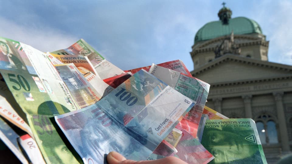 Oriundamain budgetà era in surpli da 400 milliuns francs. 